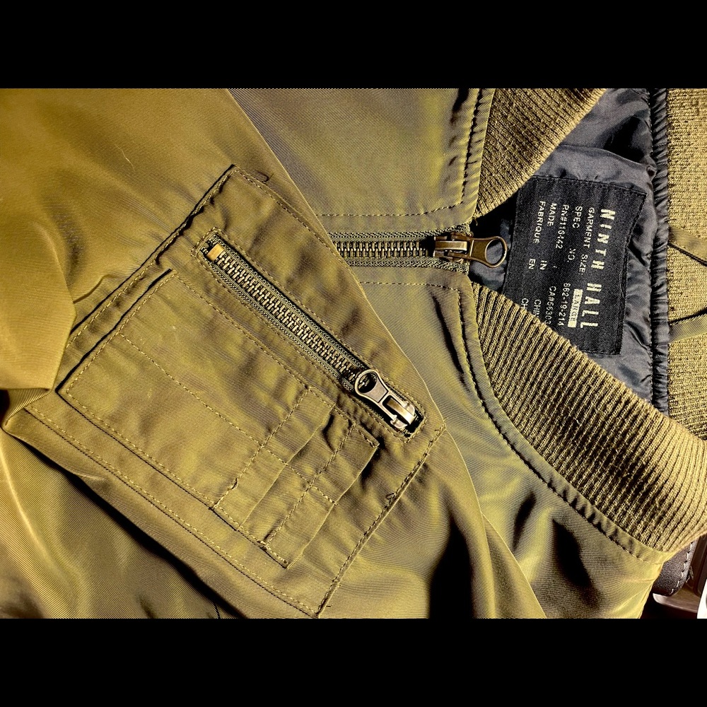 Ninth Hall Green XL Jacket, Amazing Material